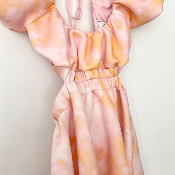 ASOS design cut out puff sleeve mini dress - Picture 6 of 8